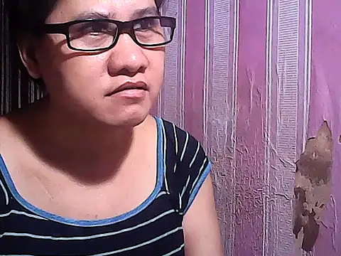 Snapshot of sweetsosie18 chatting on 10-16-25, 11:24 sweetsosie18 online show from 10-16-25, 11:24