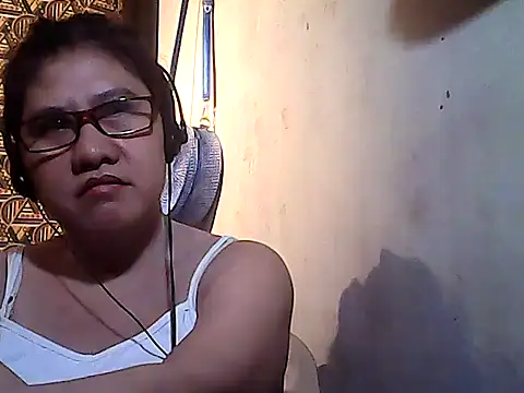 sweetsosie18 online show from 02-10-26, 12:04