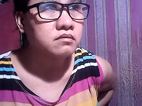 sweetsosie18 online show from 10-31-25, 08:55