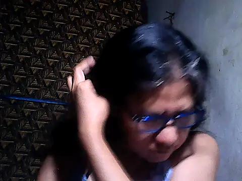 sweetsosie18 online show from 07-22-26, 06:04