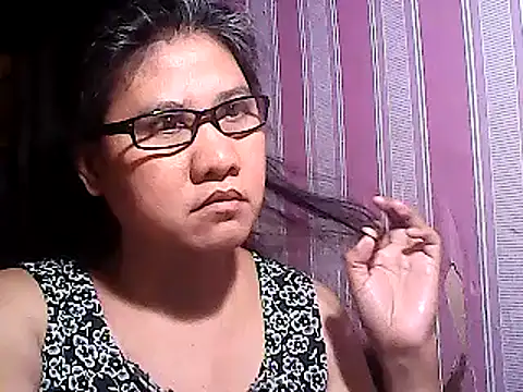 Snapshot of sweetsosie18 chatting on 03-21-25, 07:33 sweetsosie18 online show from 03-21-25, 07:33