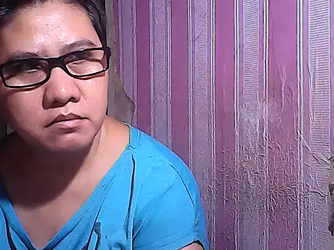 Snapshot of sweetsosie18 chatting on 10-12-25, 10:11 sweetsosie18 online show from 10-12-25, 10:11