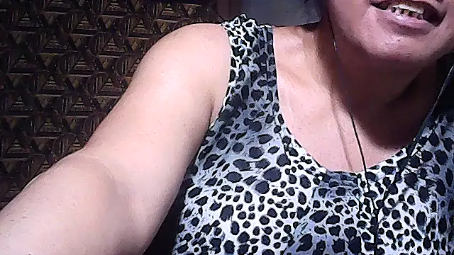 sweetsosie18 online show from 02-07-26, 06:54