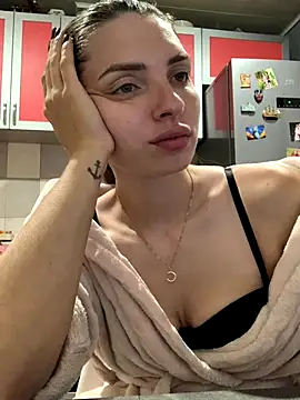 SeducingYoghourt online show from 10-10-25, 03:02