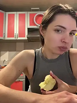 SeducingYoghourt online show from 02-11-26, 05:02