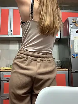SeducingYoghourt online show from 01-19-25, 03:42