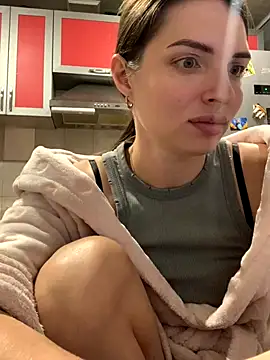 SeducingYoghourt online show from 11-05-25, 05:05