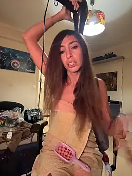 amanilouve online show from 10-31-25, 07:32