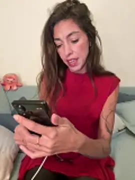 amanilouve online show from 10-22-25, 05:23