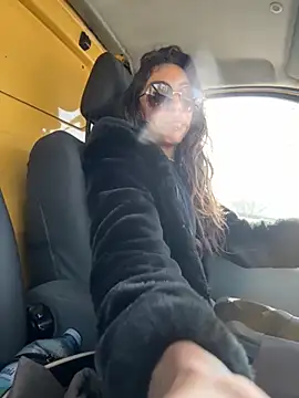 amanilouve online show from 03-05-26, 10:12