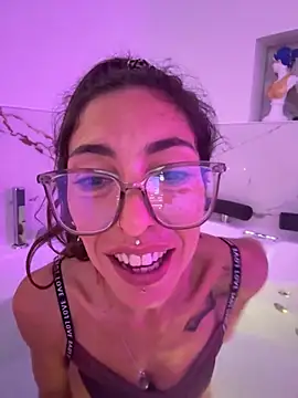 amanilouve online show from 03-27-26, 09:54