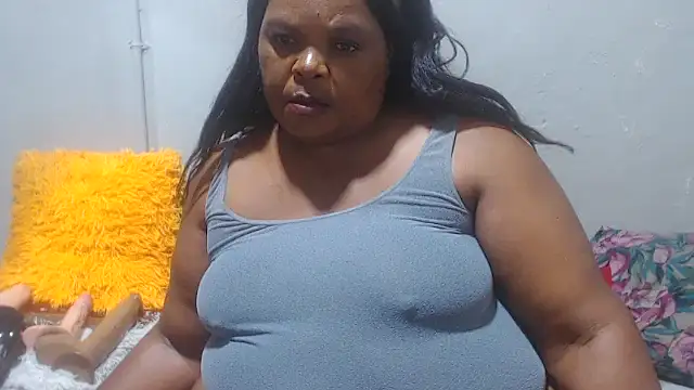 MatureBootyBabe4Uxx online show from 10-12-25, 03:24