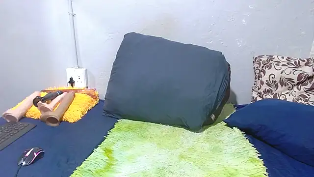 MatureBootyBabe4Uxx online show from 11-20-25, 02:34