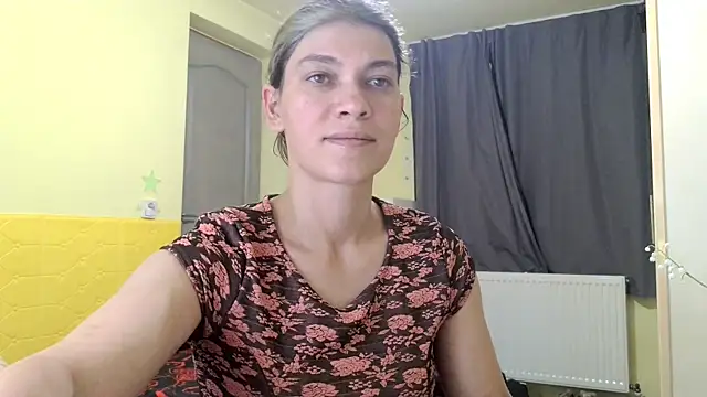 Snapshot of MercyLove chatting on 05-02-26, 04:12 MercyLove online show from 05-02-26, 04:12