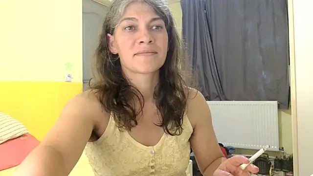 Snapshot of MercyLove chatting on 05-20-26, 06:16 MercyLove online show from 05-20-26, 06:16