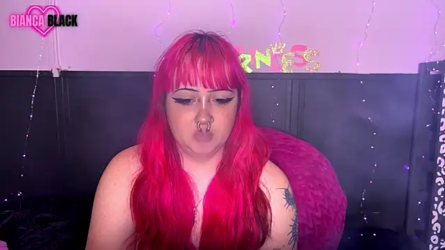 Snapshot of biancablacks chatting on 04-15-26, 02:39 biancablacks online show from 04-15-26, 02:39