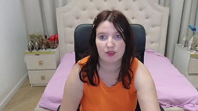 AmazingTori online show from 10-04-25, 01:01