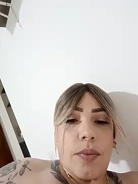 natalygolden69 online show from 11-11-25, 02:45