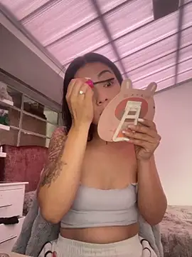 MadisonCambel online show from 11-14-25, 07:28