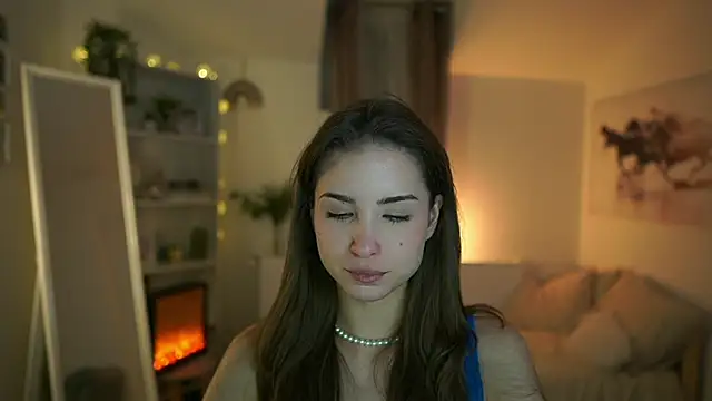 Snapshot of Abella_Danger_X chatting on 02-20-25, 01:40 Abella Danger X online show from 02-20-25, 01:40