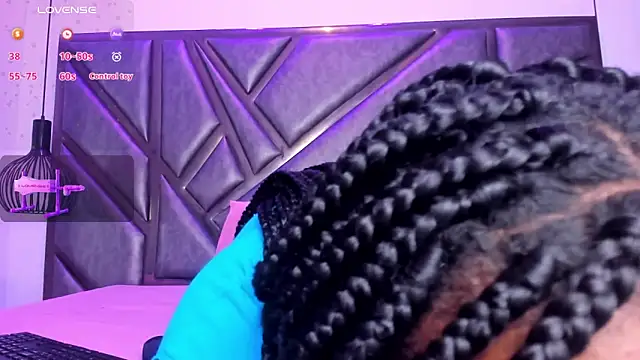 Snapshot of Anaa_Foxx_ chatting on 06-05-26, 12:37 Anaa Foxx online show from 06-05-26, 12:37