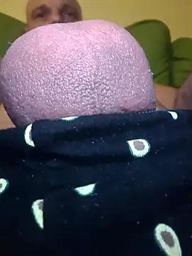 Ladyshaker82 online show from 04-10-26, 01:56