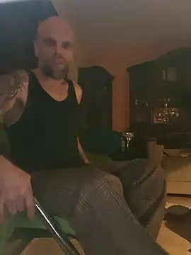 Ladyshaker82 online show from 11-10-25, 05:12