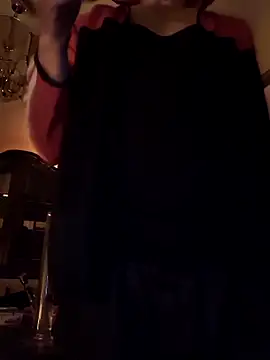 Snapshot of Ladyshaker82 chatting on 11-08-25, 02:26 Ladyshaker82 online show from 11-08-25, 02:26