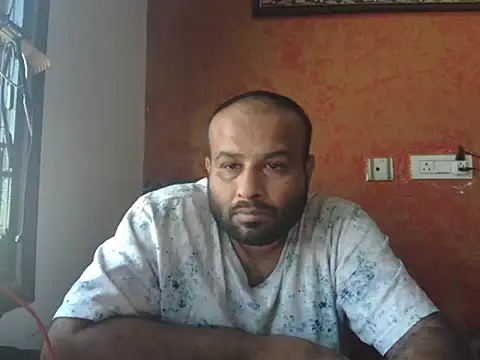 Snapshot of sura11311 chatting on 12-16-25, 07:56 sura11311 online show from 12-16-25, 07:56