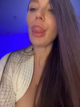 Emma Catt online show from 12-27-24, 03:42