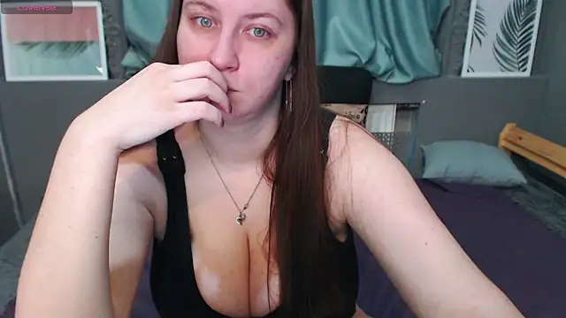 LiyaSilve online show from 02-18-25, 01:21