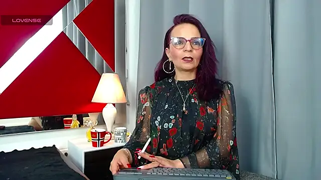 Miss ellien online show from 03-24-26, 01:38