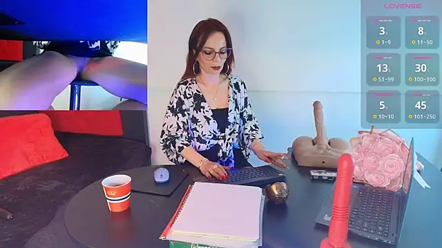 Miss ellien online show from 09-13-25, 03:28