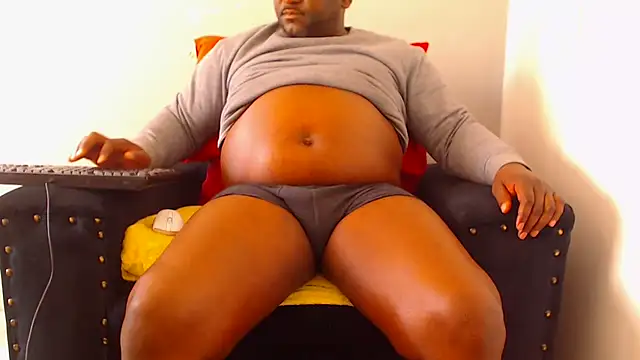 Snapshot of zuluboyxx chatting on 07-23-26, 07:05 zuluboyxx online show from 07-23-26, 07:05