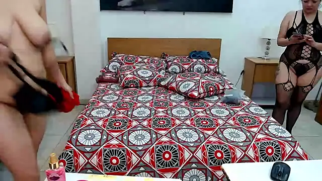 MaloryAndLuna online show from 02-10-26, 12:04