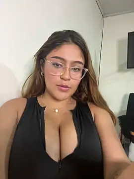 Snapshot of Juliana_News chatting on 01-28-25, 01:39 Juliana News online show from 01-28-25, 01:39