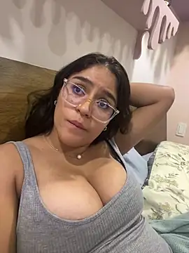Snapshot of Juliana_News chatting on 02-27-25, 01:41 Juliana News online show from 02-27-25, 01:41