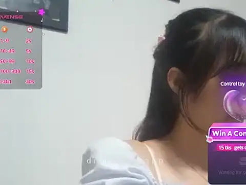 Snapshot of Moon_lunita chatting on 02-01-25, 02:37 Moon lunita online show from 02-01-25, 02:37