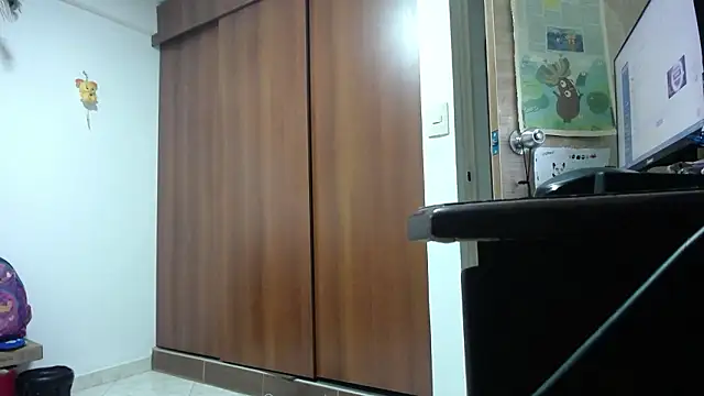 Snapshot of Moon_lunita chatting on 03-04-26, 04:31 Moon lunita online show from 03-04-26, 04:31