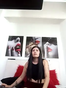 Snapshot of Tania_mature chatting on 02-12-26, 05:34 Tania mature online show from 02-12-26, 05:34