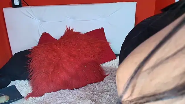 Snapshot of Tania_mature chatting on 11-06-25, 07:51 Tania mature online show from 11-06-25, 07:51