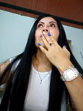 Snapshot of Tania_mature chatting on 02-17-26, 05:21 Tania mature online show from 02-17-26, 05:21