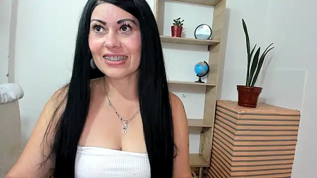 Snapshot of Tania_mature chatting on 09-26-25, 05:53 Tania mature online show from 09-26-25, 05:53