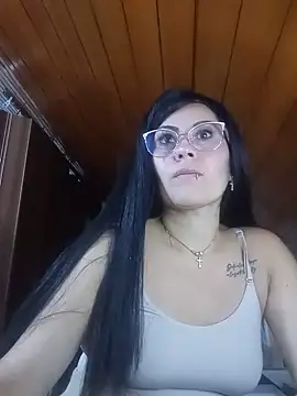 Snapshot of Tania_mature chatting on 06-03-26, 05:50 Tania mature online show from 06-03-26, 05:50