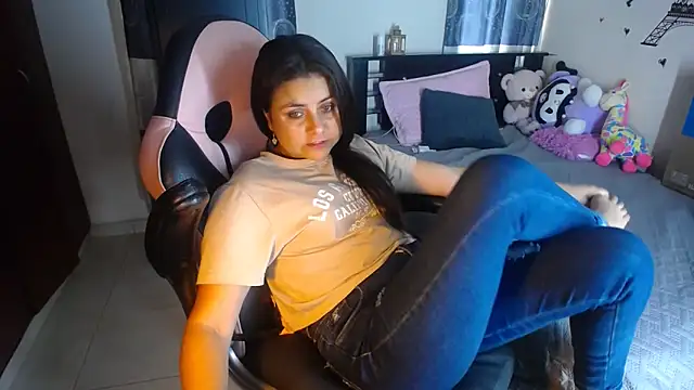 violeta campbell online show from 11-20-25, 08:31