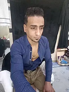 Snapshot of highguy chatting on 02-27-25, 01:17 highguy online show from 02-27-25, 01:17