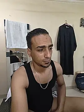 Snapshot of highguy chatting on 06-21-26, 10:04 highguy online show from 06-21-26, 10:04