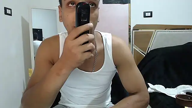 Snapshot of highguy chatting on 07-19-26, 11:01 highguy online show from 07-19-26, 11:01