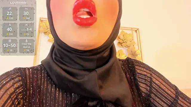 Snapshot of hanajameela chatting on 09-29-25, 11:38 hanajameela online show from 09-29-25, 11:38
