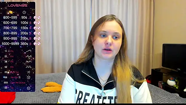 Snapshot of AlanaBrox chatting on 01-21-25, 12:07 AlanaBrox online show from 01-21-25, 12:07